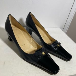 ST. JOHN Women’s Navy blue Leather/and Patent Block Heel Pumps #3520 Size 9 1/2